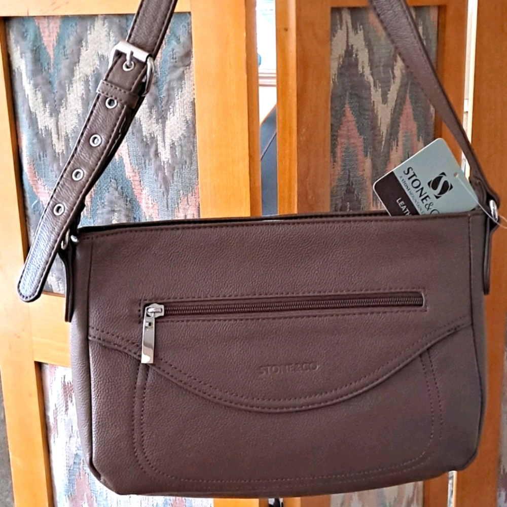 STONE MOUNTAIN LEATHER PURSE